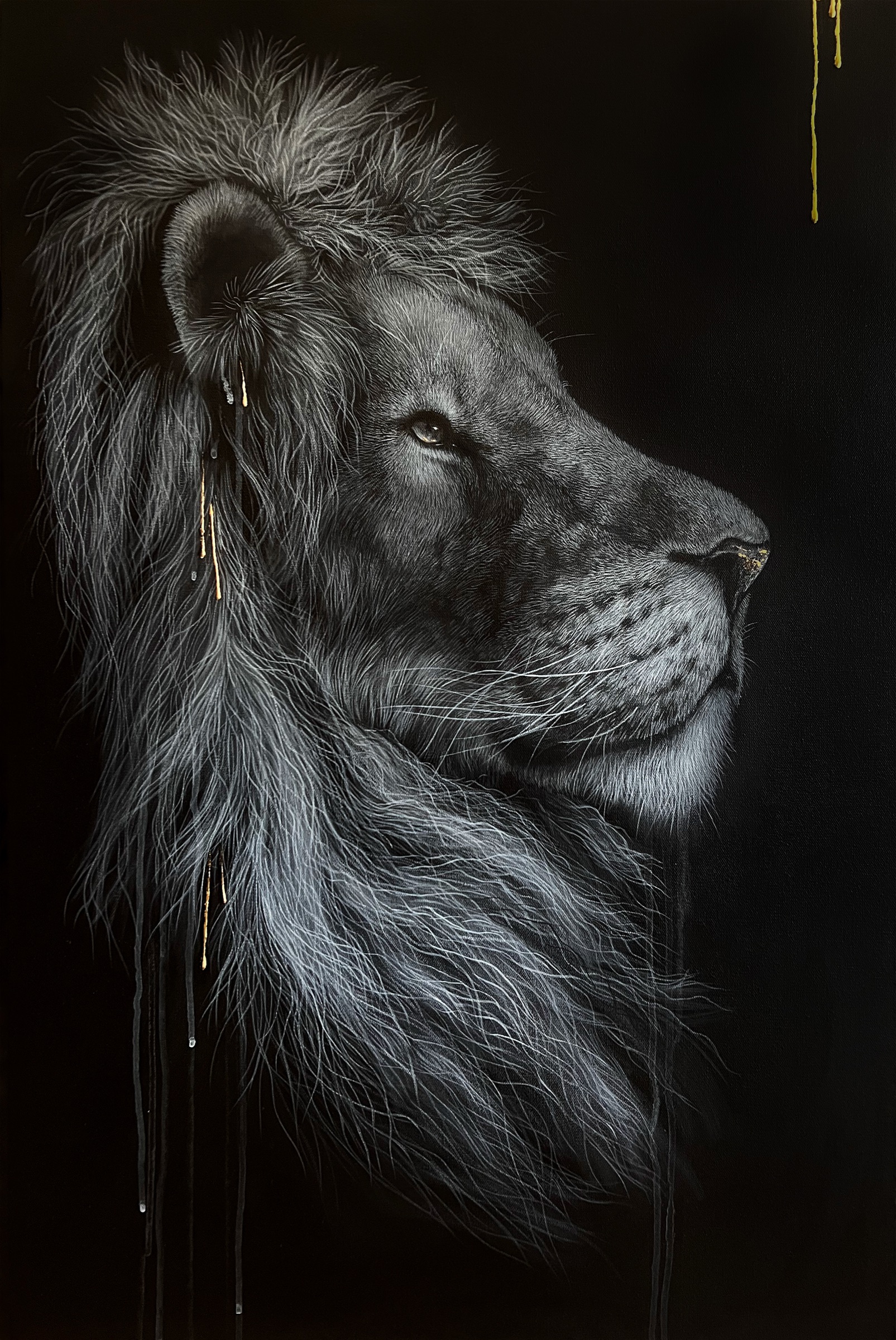 Sovereign, gold-leaf wildlife artwork by Ashley Rader